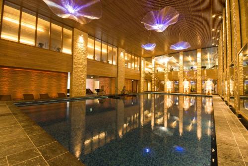 Vesper Hotel - About Your Stay