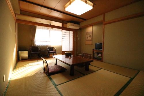 Wakamizusou - Key Points