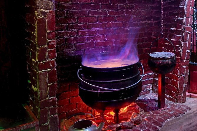 Witch House Escape Room in Las Vegas | Power Traveller