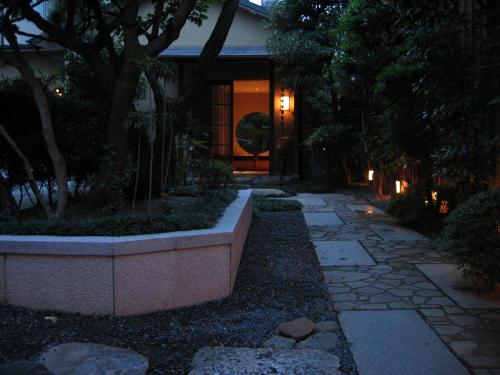 Yadoya Nishijinso - Key Points