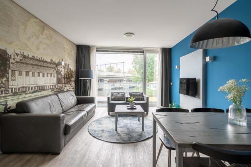 YAYS Amsterdam Prince Island by Numa Review