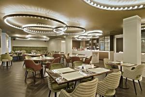 Zaan Hotel Amsterdam - Zaandam - About Your Stay