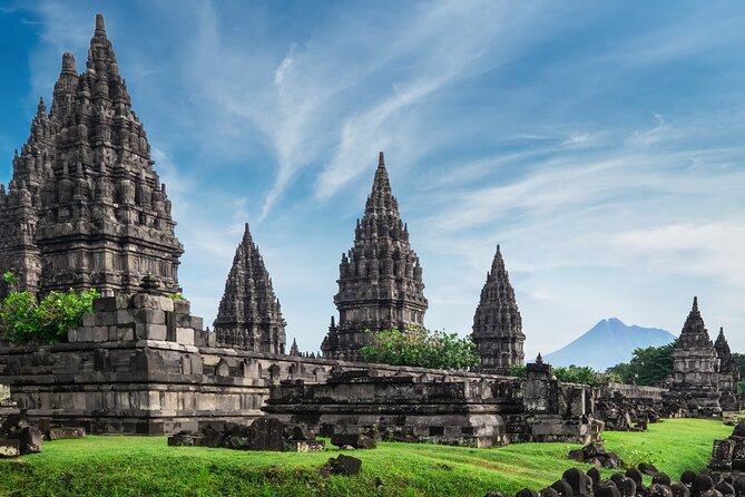 1 Day Tour Borobudur and Prambanan Temples - Inclusions