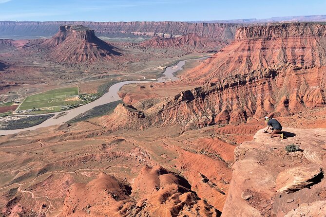1-Hour Helicopter Tour From Moab