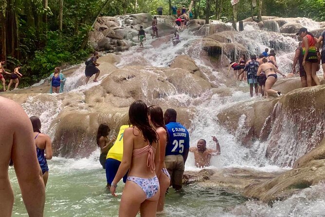 1 Hour Horse Back Riding & Dunns River Falls Tour Combo