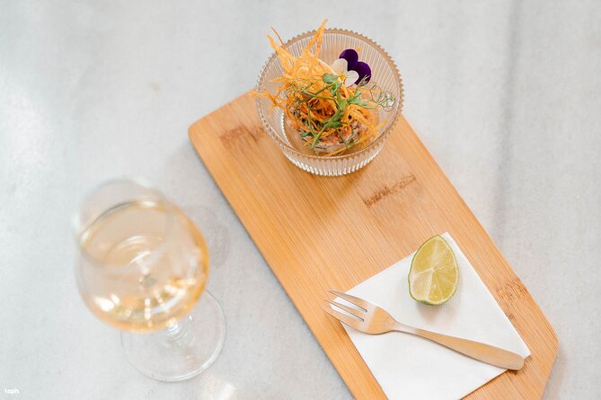1 Hour Private Four Greek Wine Tasting and Food Pairing in Athens - Meeting and End Point