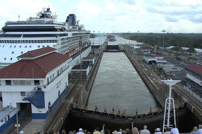 #1 Panama Stopover Tour - 2 Destinations 1 Fare - Train Ride Walk - Inclusions
