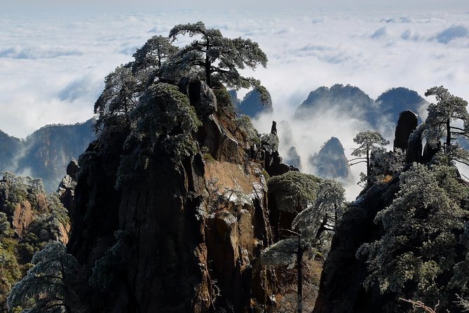 2-Day Private Trip to Huangshan and Hongcun From Shanghai With Accommodation
