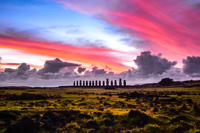 2 Day Small Group Tour in Moai Monuments and Historic Pathways