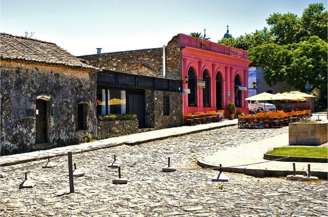 2-Days and 1 Night in Colonia - Pickup and Meeting Details
