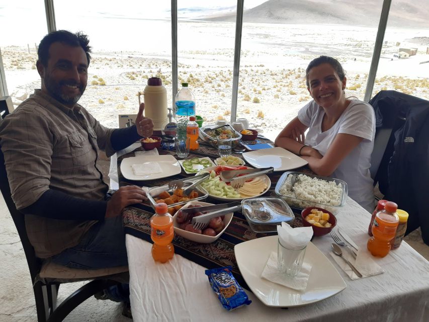 2-Days Private Tour From Chile to Uyuni Salt Flats - Tour Overview