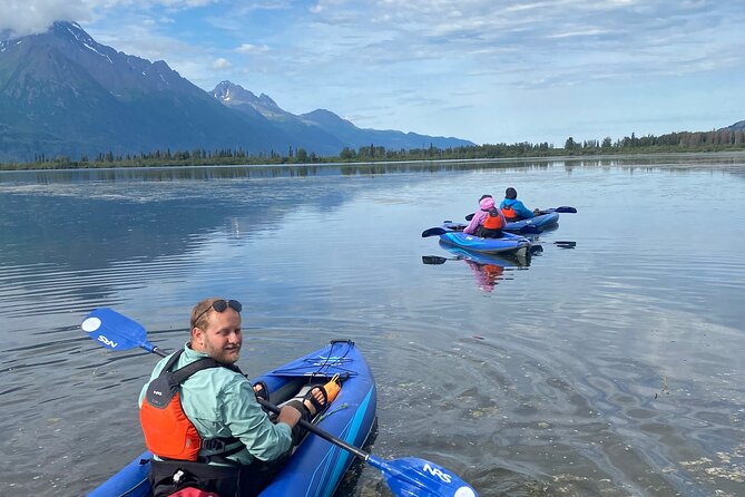 2 Hour Discover Kayaking Tour - Meeting and Pickup