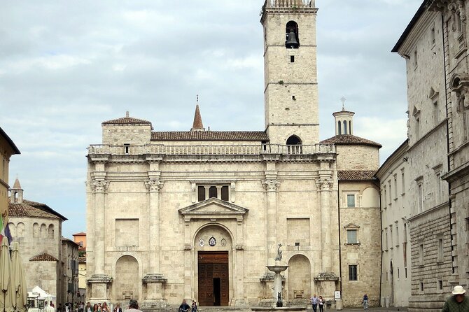 2-Hour Evening Walking Tour in Ascoli With Digestif Anisetta