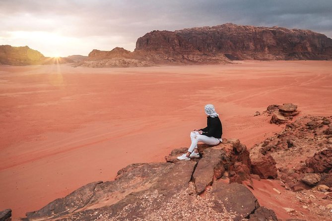 2 Hour Jeep Tour – Wadi Rum Desert & Canyon
