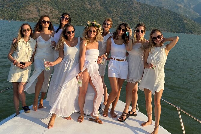 2-Hour Luxury Yacht Tour in Lake Skadar - Tour Overview