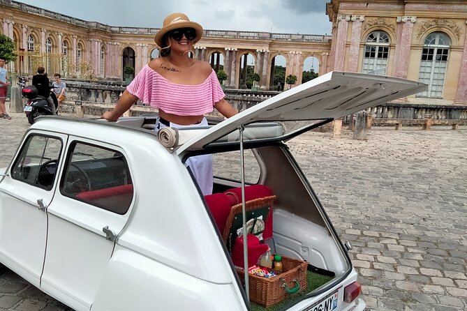 2-Hour Private Tour of Versailles in a Vintage Car (2CV)