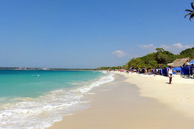 21. ROSARIO ISLAND AND QUIET BEACH BY BOAT Oceanarium