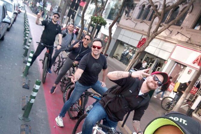 3-Hour Guided Bicycle Tour in Miraflores