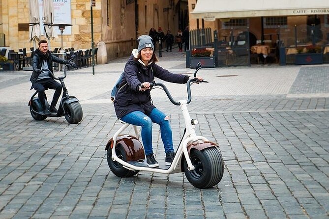 3 Hours Guided Hamburg E-Scooter Tour - Meeting and Pickup
