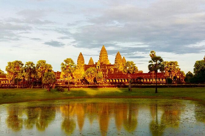 4 Days | Angkor Wat Sunrise Preah Vihear & Floating Village Tour