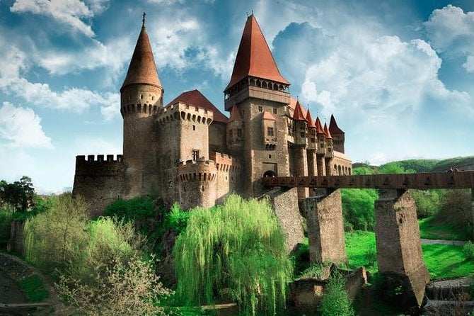 4 Days Transylvania Tour From Bucharest to Budapest