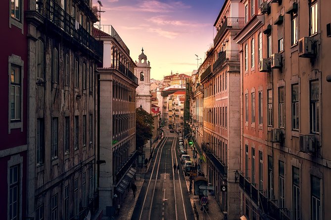 7 Day Guided Tour Castilla and Portugal From Madrid - Tour Overview