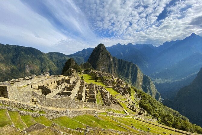 7 Days Best Cusco Machupicchu – Pocpoc Waterfalls – Sacred Valley