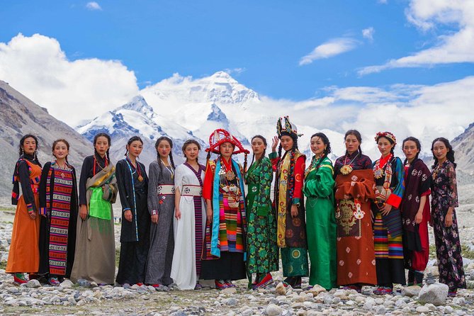 8-Day Small Group Lhasa,Everestbasecamp and Yamdrotso Lake Tour From Zhangjiajie