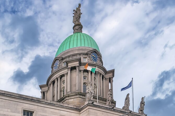 A Self Guided Walking Tour of Dublins Docklands