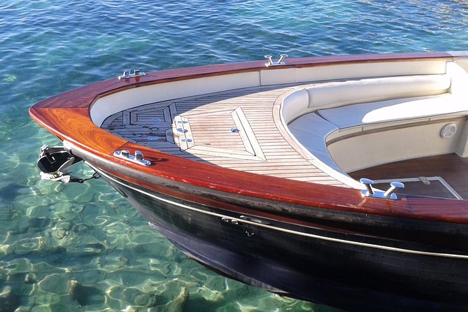 A Walking Tour and a Mini-Cruise in Sirmione