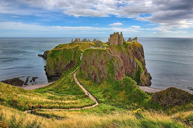 Aberdeen Airport/Train/Harbour Transfer & Private Guided Tour - Pricing and Cancellation Policy