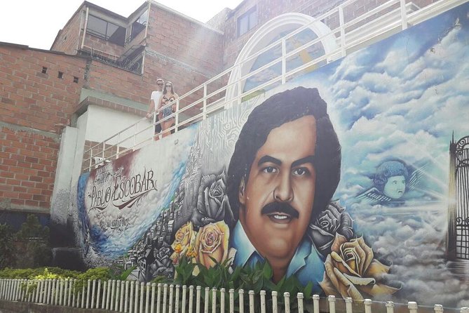 Advanced Package Pablo Escobar Tour Including C13 and Barrio PE Aprox 8 Hrs