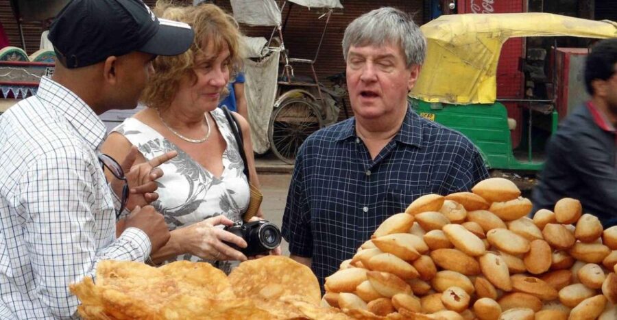 Agra: Street Food Walking Tour With Tastings