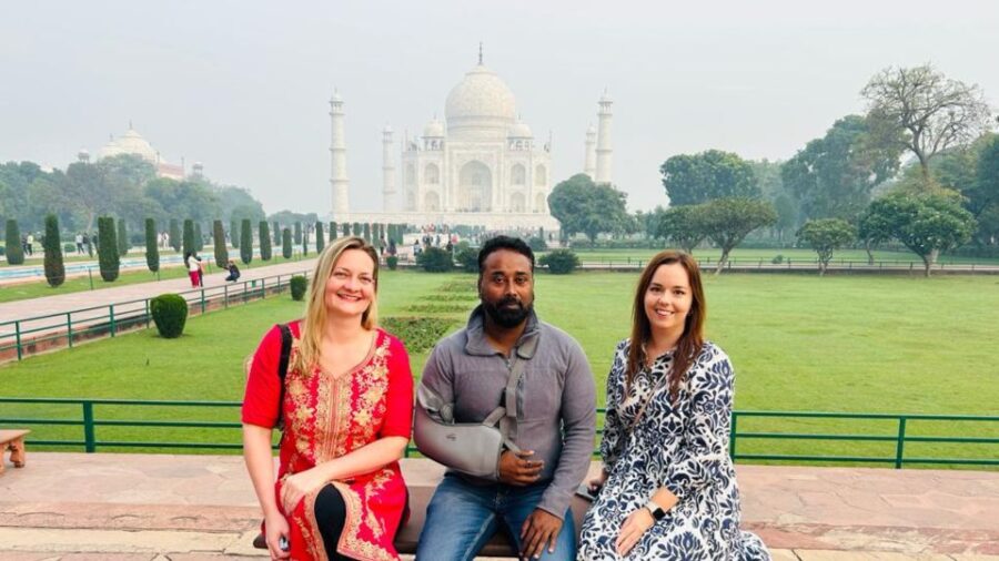 Agra : Taj Mahal & Mausoleum Tour With Skip-the-Line Entry