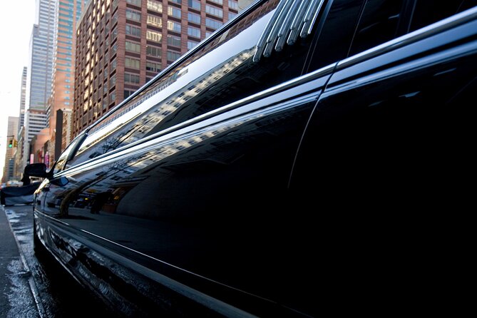Airport Luxury Arrival Pickup in New Jersey by Stretch Limousine