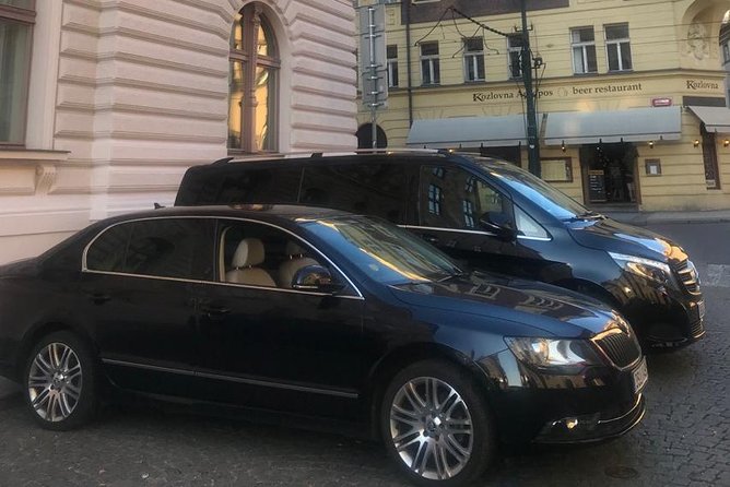 Airport Prague Private Transfer for up to 4 People