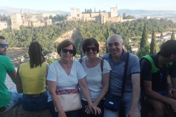 Albaicin and Sacromonte Private Tour