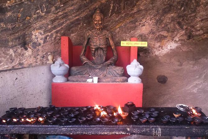 All Inclusive - Full Day Temple Tour in Colombo and Suburbs