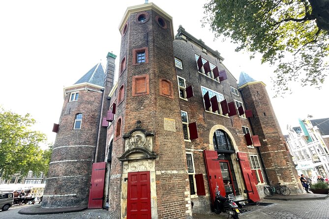 Amsterdam Red Light District: Serene and Other!