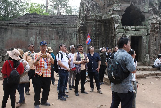 Angkor Sunrise Small Tour