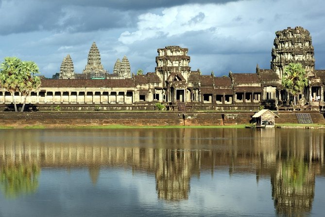 Angkor Wat Plus Helicopter Ride With Khmer Lunch - Tour Overview and Experience