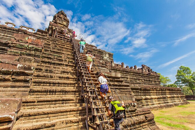 Angkor Wat Small Group Tour Inclusive Lunch