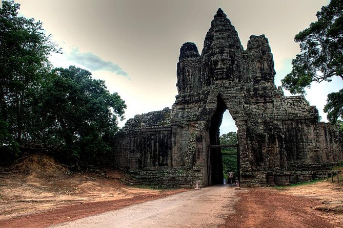 Angkor Wat Sunrise Guided Join-In Tour