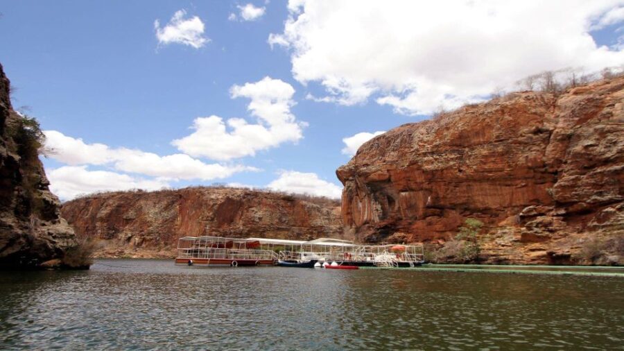 Aracaju: Tour to Xingó Canyon on the São Francisco River - Discovering the Xingó Canyon