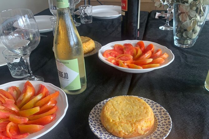 Authentic Paella Dinner in Valencia by MasterChef Contestants