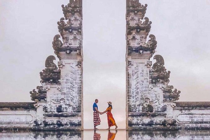 Bali Gate of Heaven Tour – Water Palace – Virgin Beach