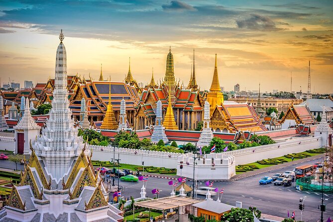 Bangkok Three Temples and The City