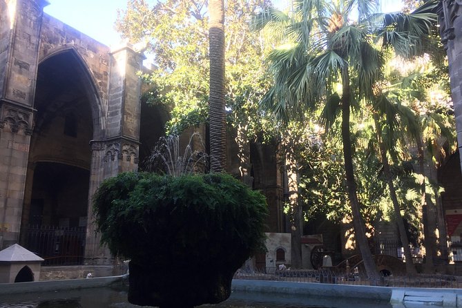 Barcelona Semi Private Tour of Gothic Quarter | With Private Option