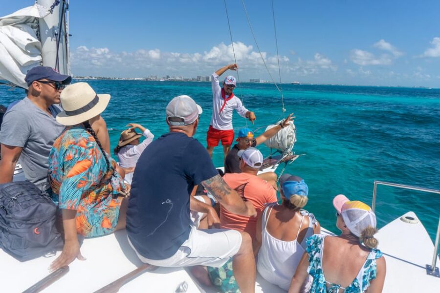 Basic Tour Isla Mujeres and Open Bar