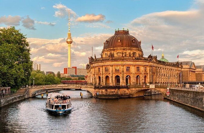 Berlin Like a Local: Customized Private Tour